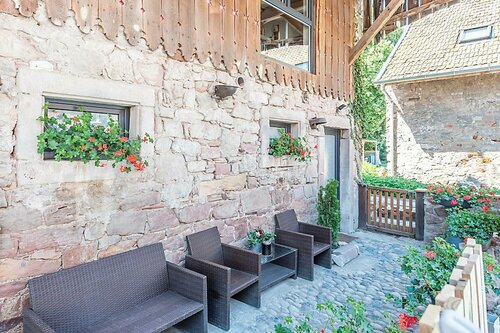 Гостиница La Grange Ungersheim - Gîte в Тане-Гебвиллере