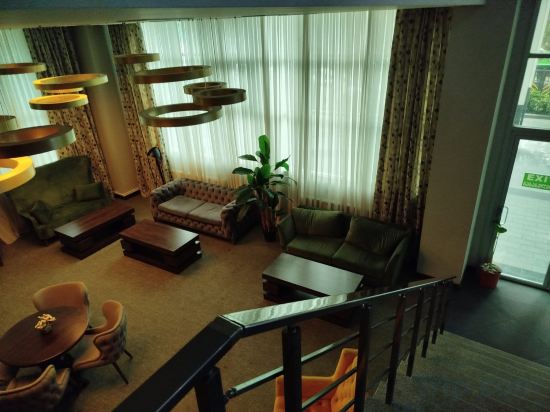 Фото Green Tower Hotel