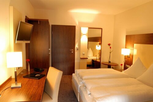 Гостиница Hotel Sterkel в Рёдермарке