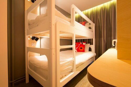 Гостиница Hôtel La Régence в Курбевуа