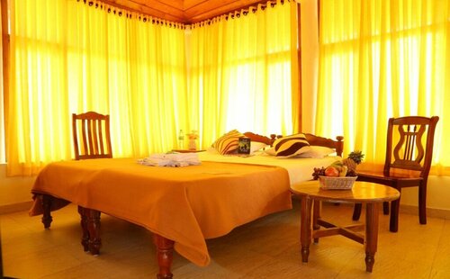 Pozhiyoram Beach Resort