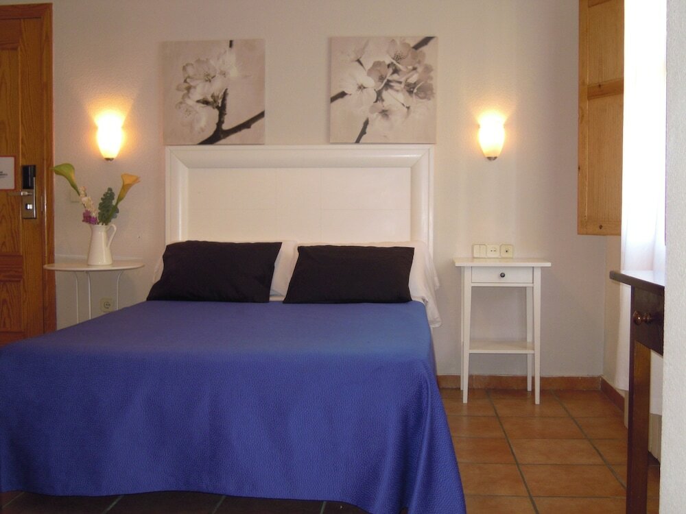 Фото Hostal Moscatel