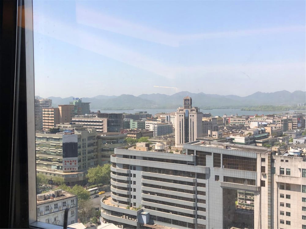 Фото Mercure Hangzhou West Lake