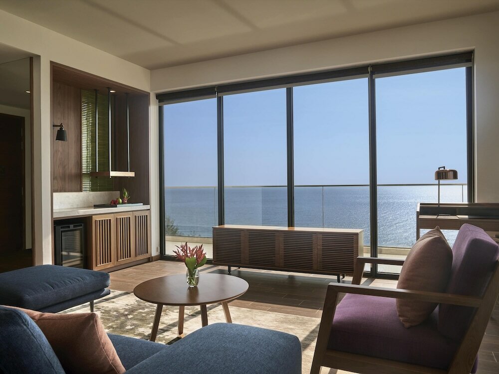 Фото Movenpick Resort Waverly Phu Quoc