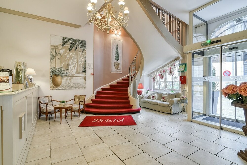 Фото Brit Hotel Bristol Montbéliard