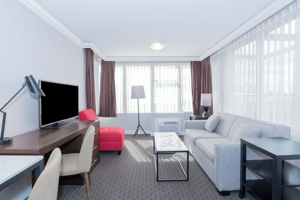 Фото Sandman Hotel Vancouver Downtown