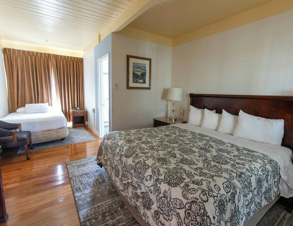 Фото Pacific Heights Inn