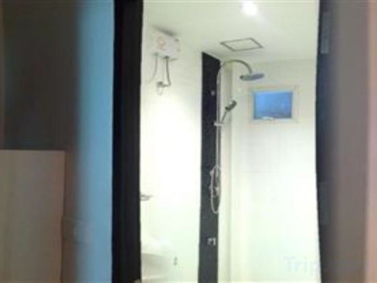 Фото White House Asoke Sukhumvit 18