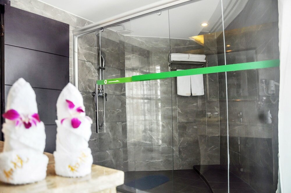 Фото Xiamen Hooray Hotel