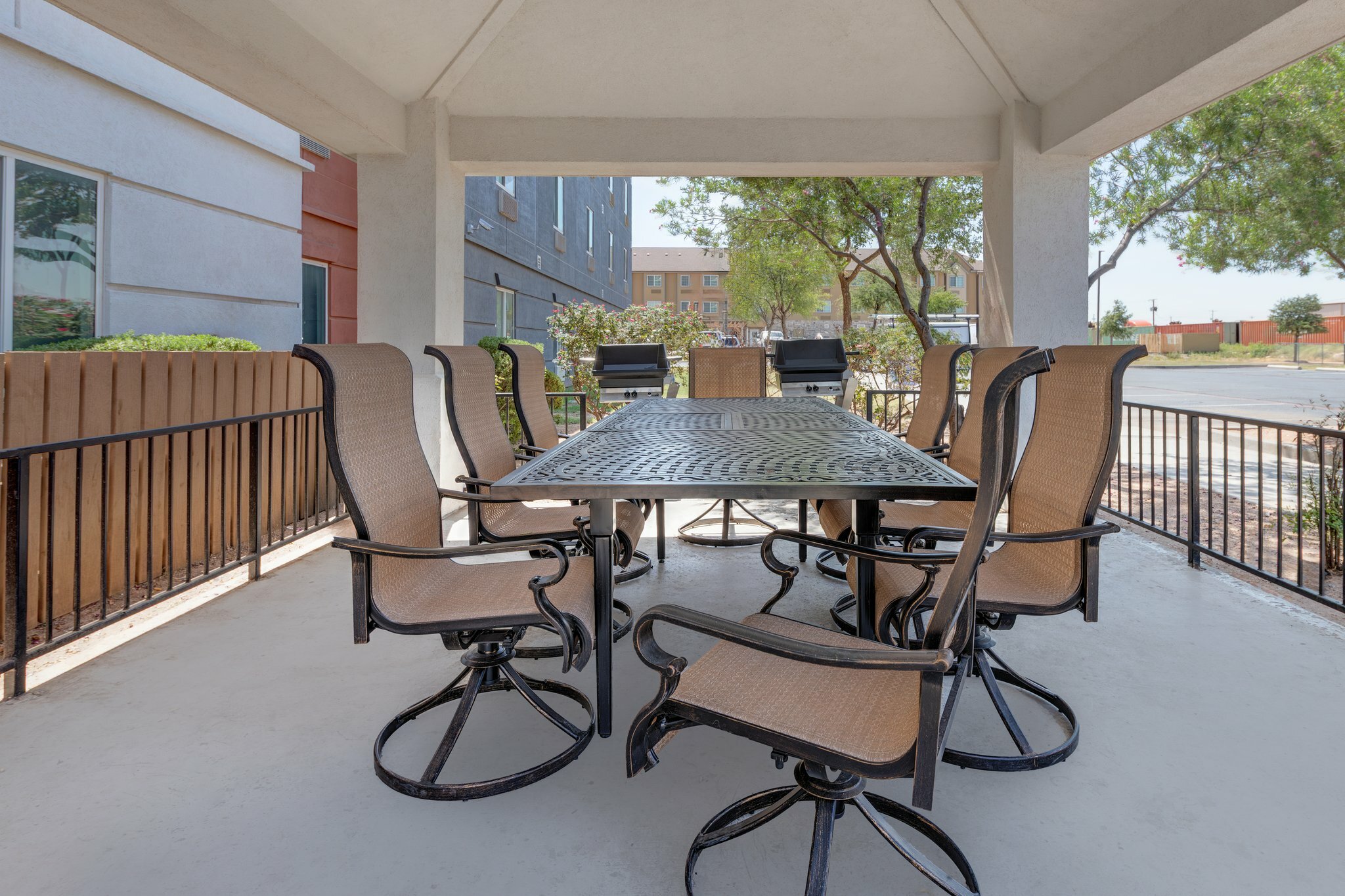 Фото Candlewood Suites Midland Sw, an Ihg Hotel