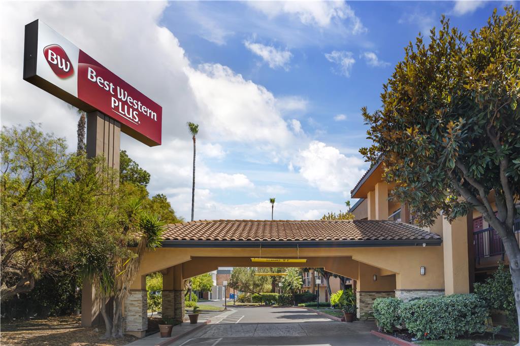 Фото Best Western Plus Pleasanton Inn