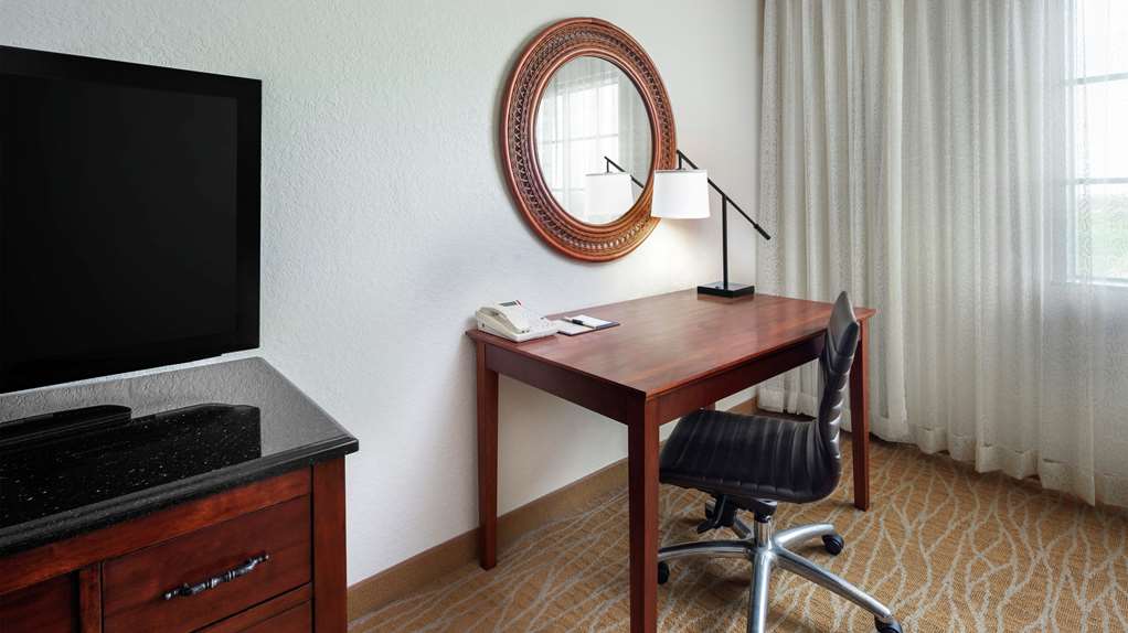 Фото DoubleTree by Hilton Hotel Sunrise - Sawgrass Mills
