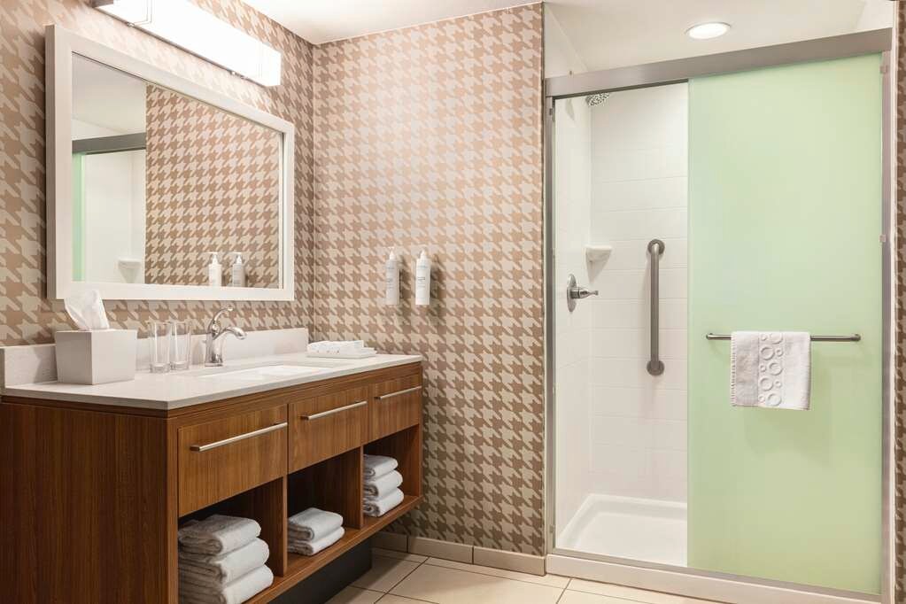 Фото Home2 Suites by Hilton Lubbock