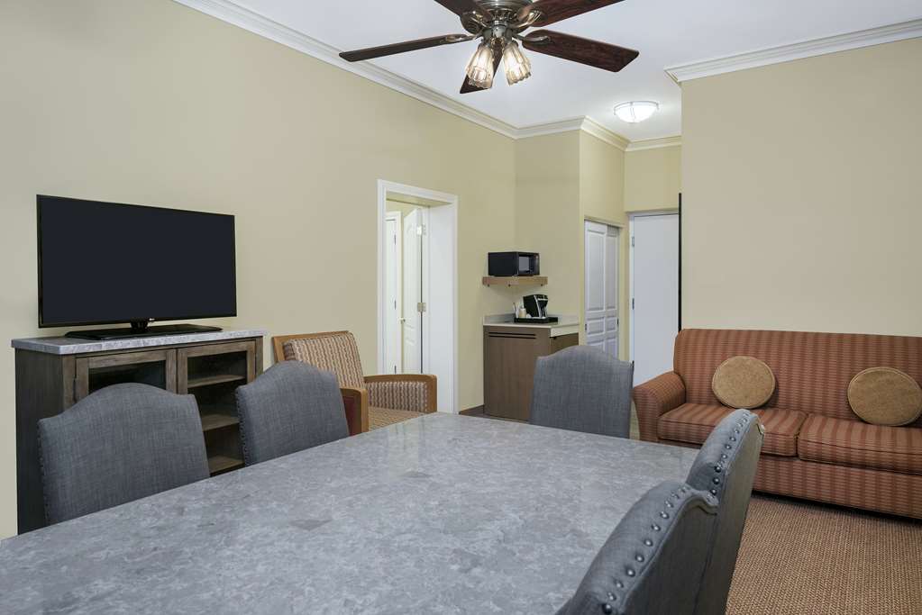 Фото Hilton Garden Inn McAllen Airport