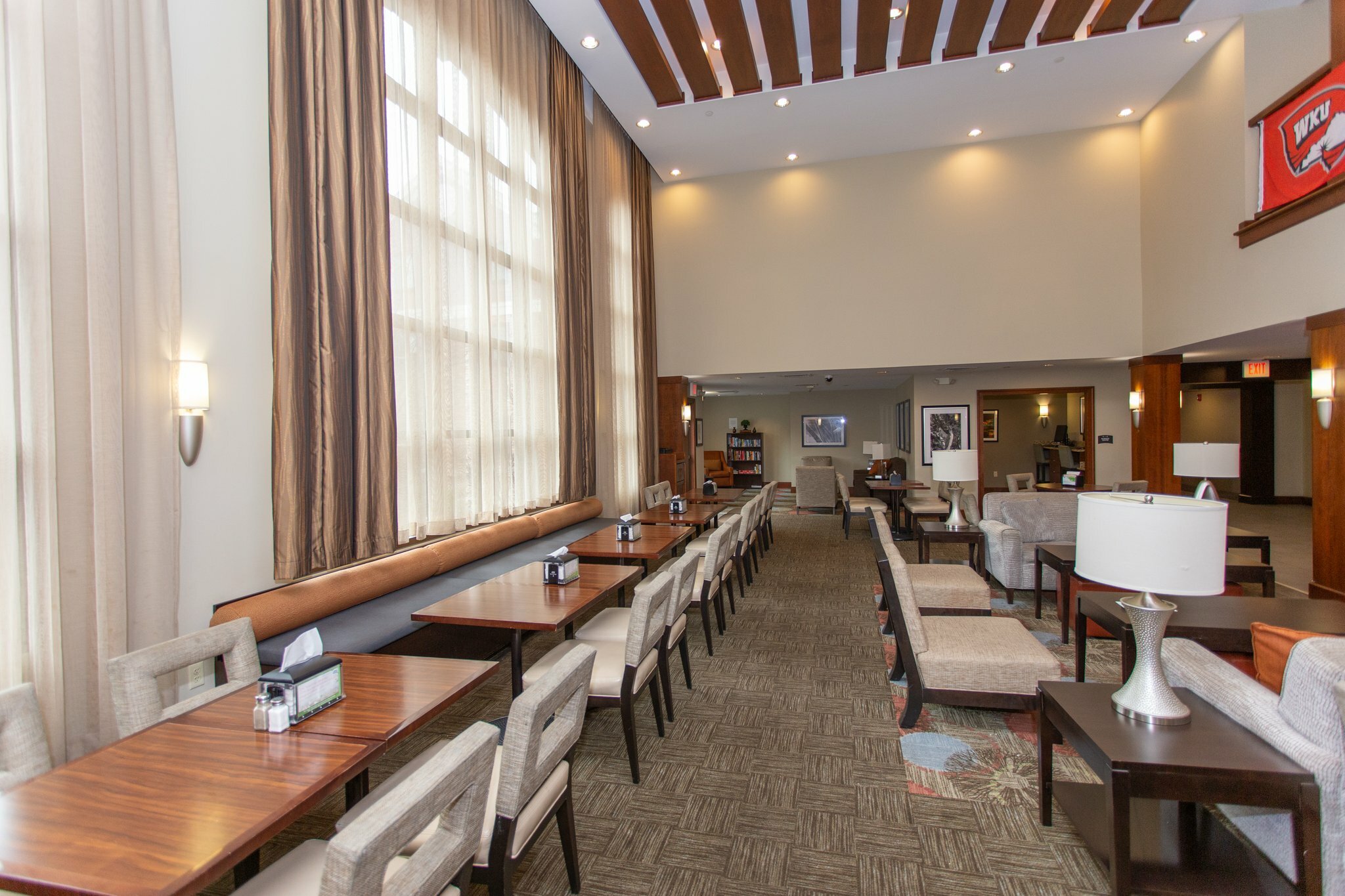 Фото Staybridge Suites Bowling Green, an Ihg Hotel