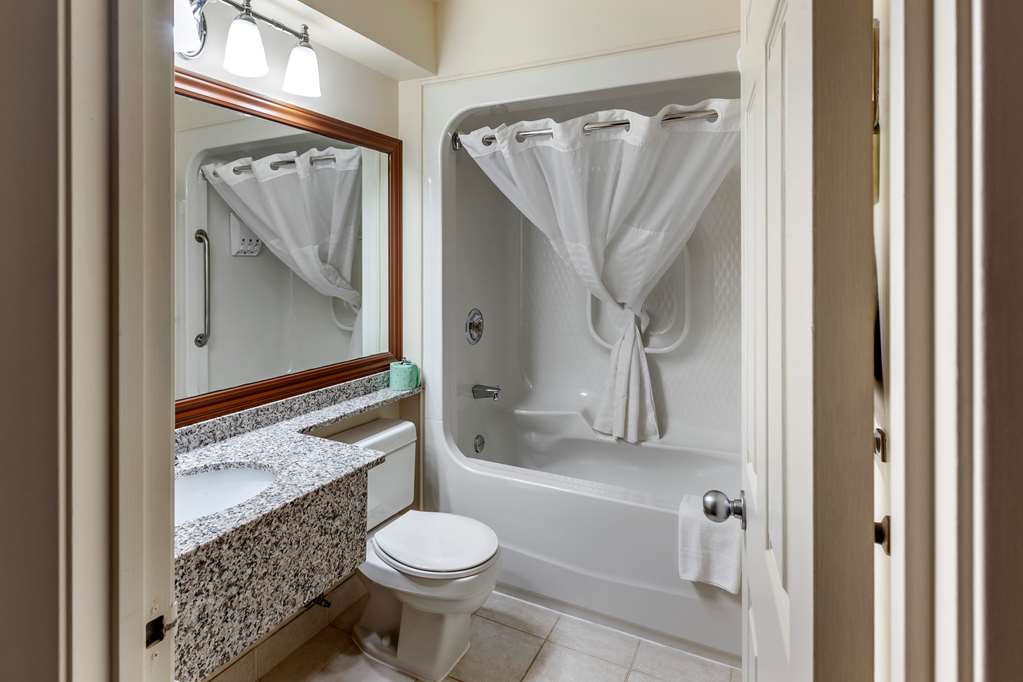 Фото SureStay Plus Hotel by Best Western Kincardine