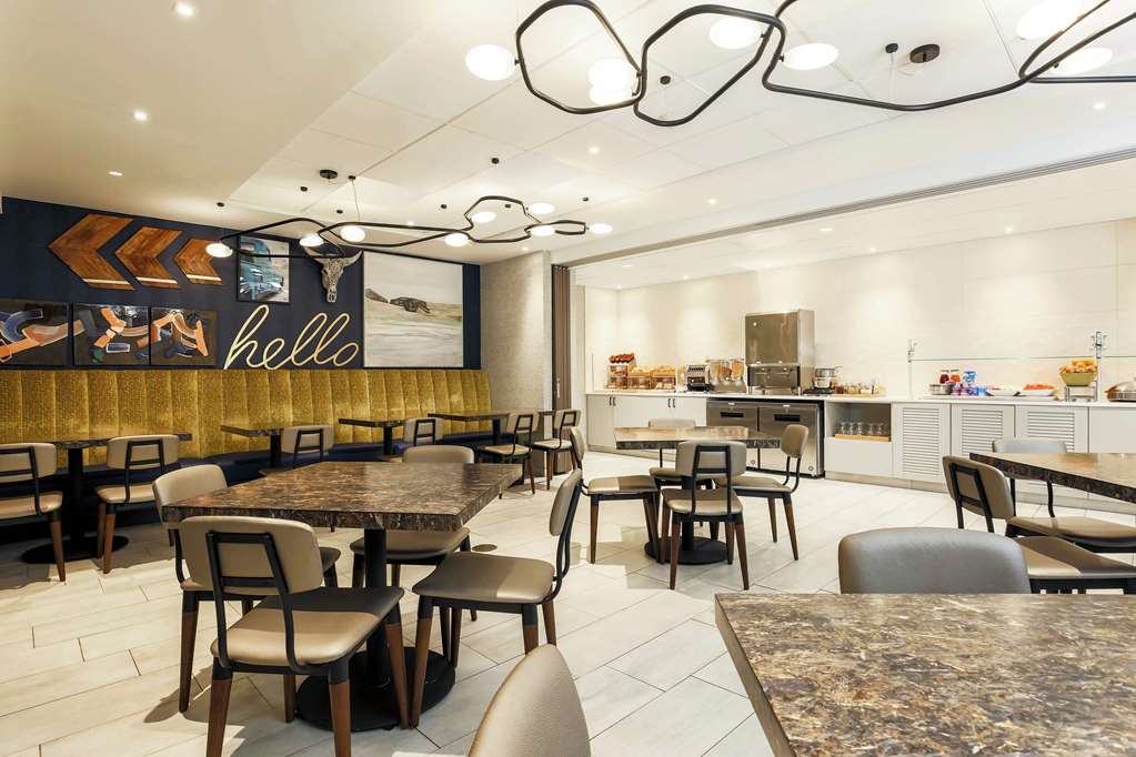 Фото DoubleTree by Hilton Austin - University Area