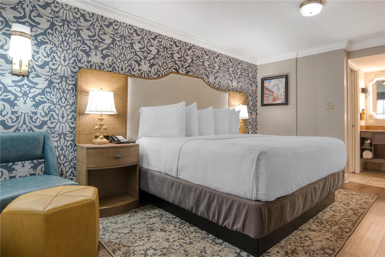 Фото Best Western Plus French Quarter Courtyard Hotel