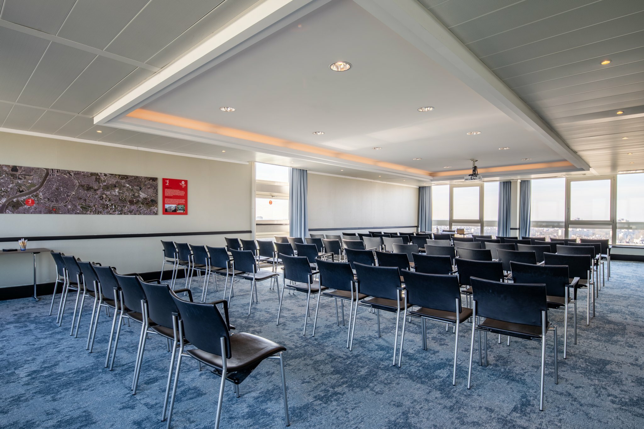 Фото Crowne Plaza Antwerpen by IHG