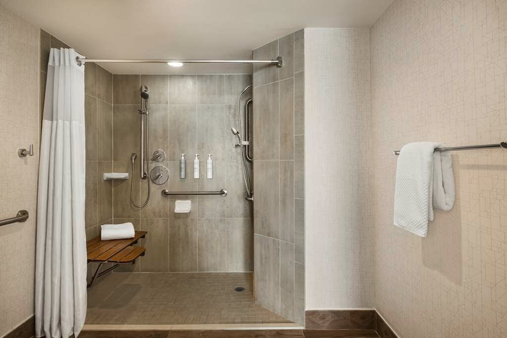 Фото Embassy Suites by Hilton Miami International Airport