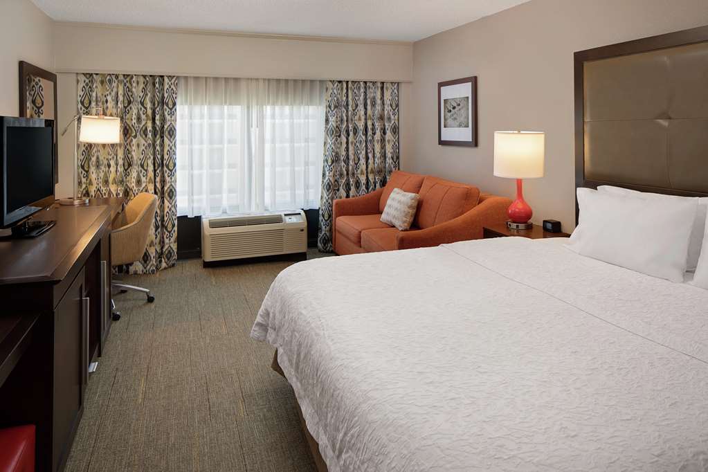 Фото Hampton Inn Louisville Downtown