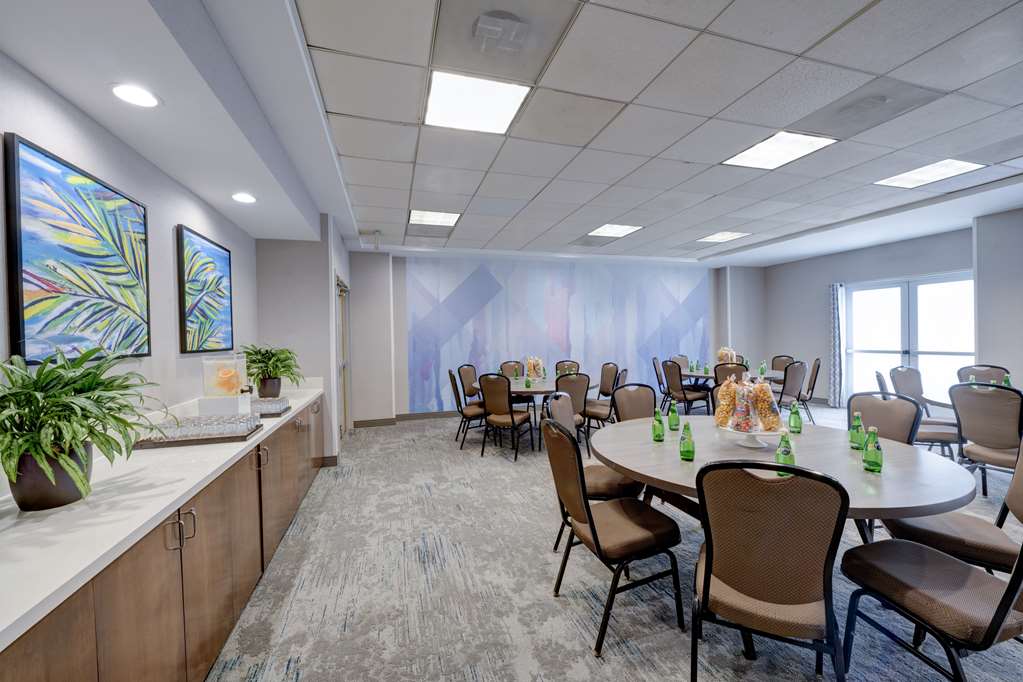 Фото Hilton Garden Inn Anaheim/Garden Grove