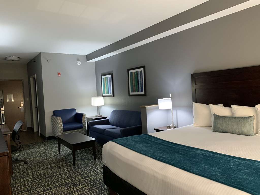 Фото Best Western Plus Olive Branch Hotel & Suites