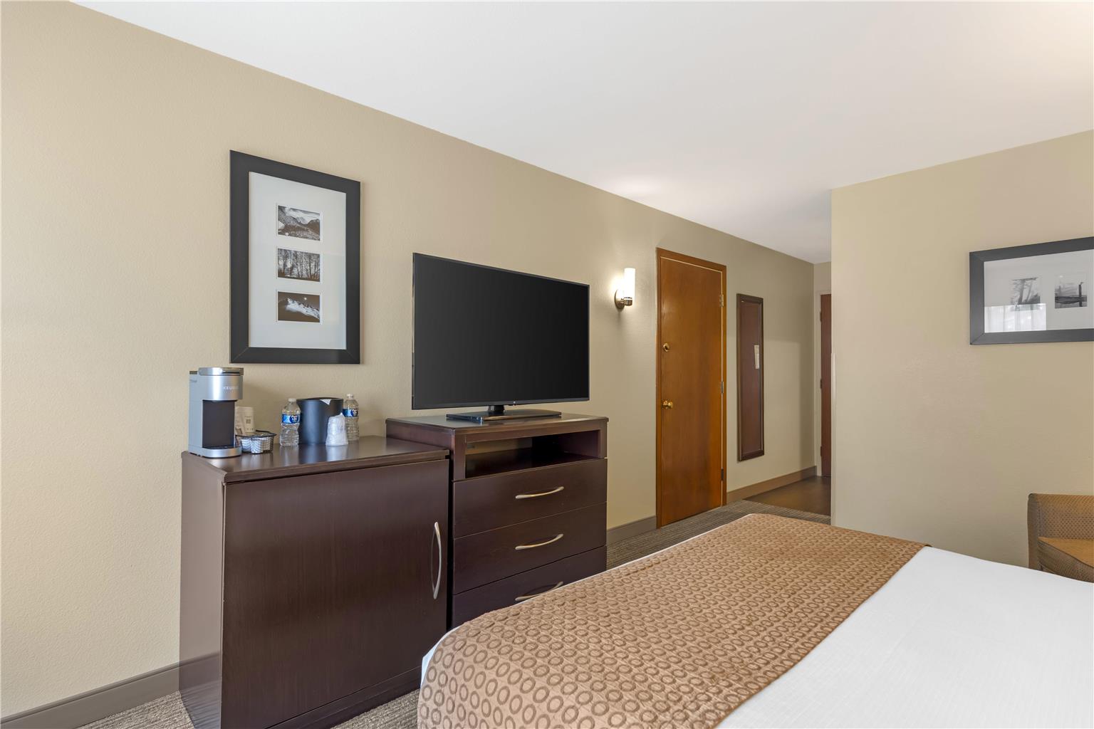 Фото Best Western Plus Plaza by the Green