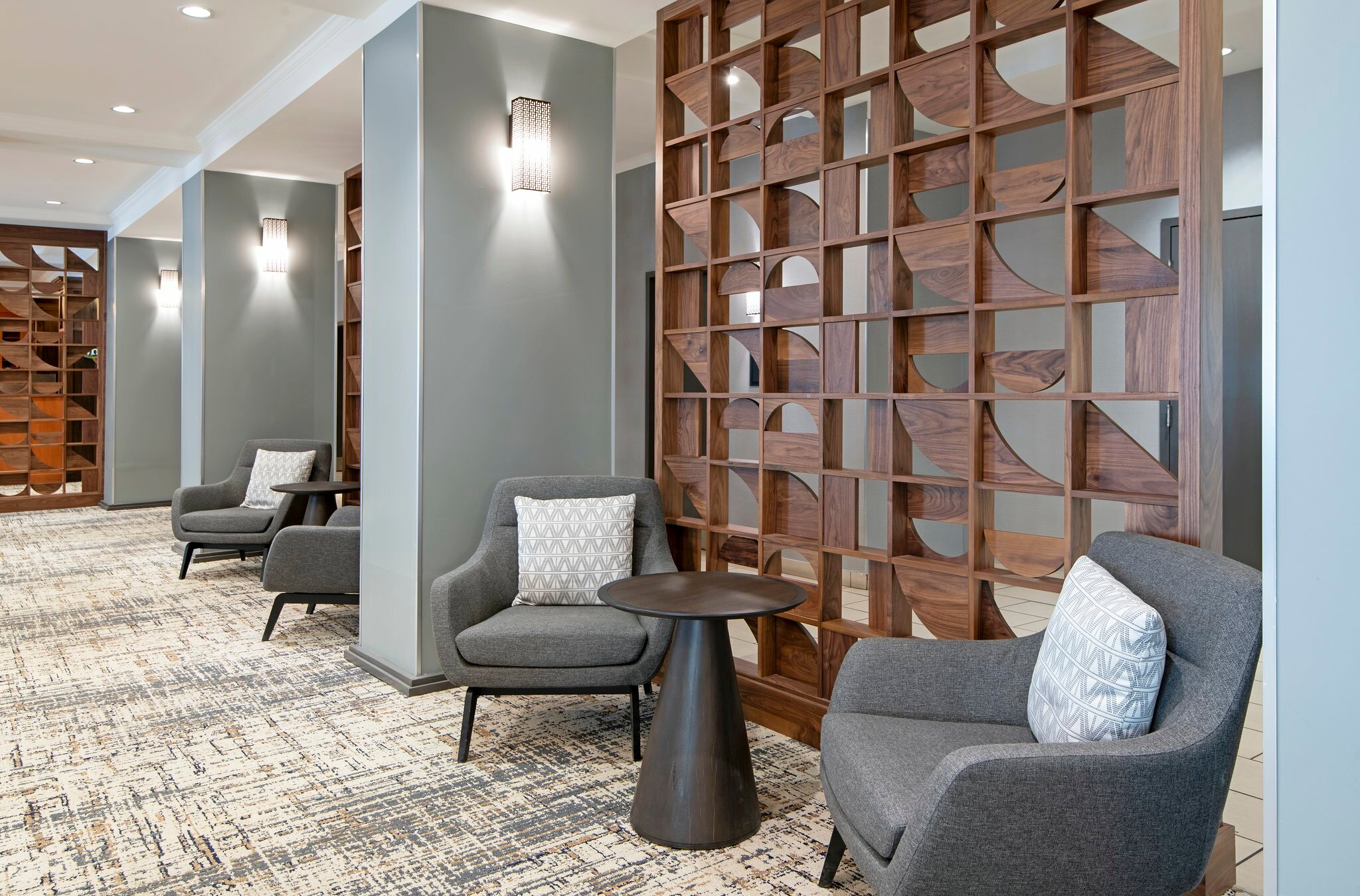 Фото Holiday Inn Hotel and Suites-Kamloops