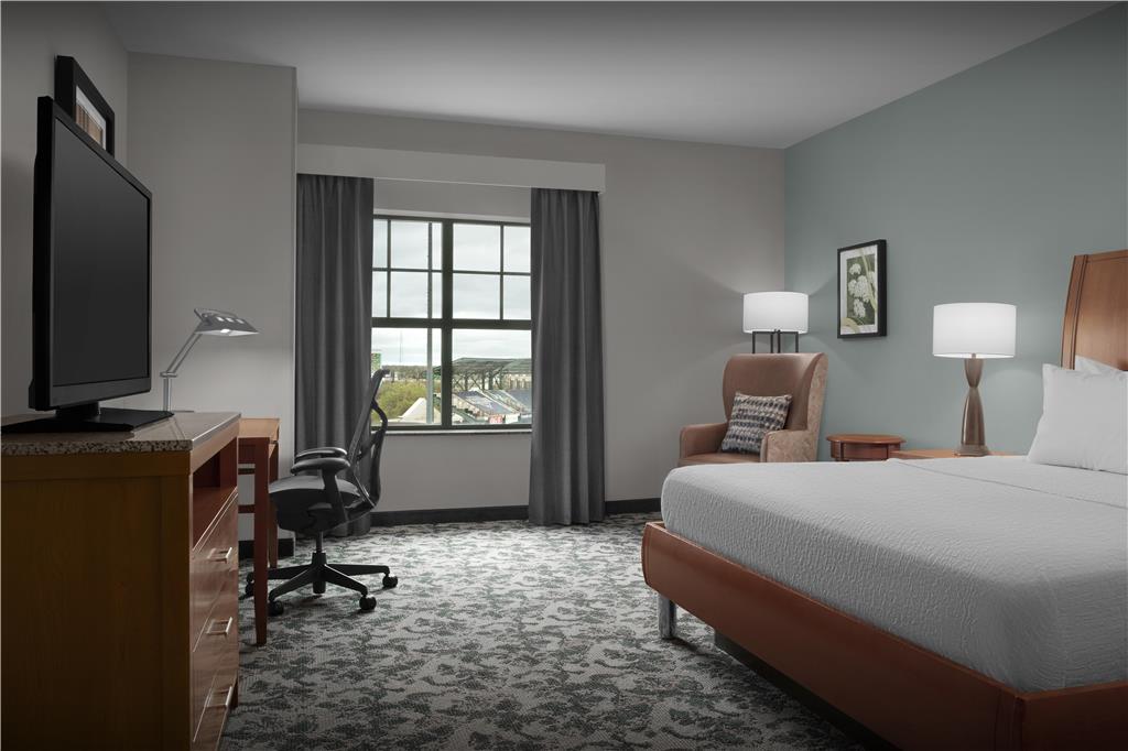 Фото Hilton Garden Inn Oklahoma City Bricktown