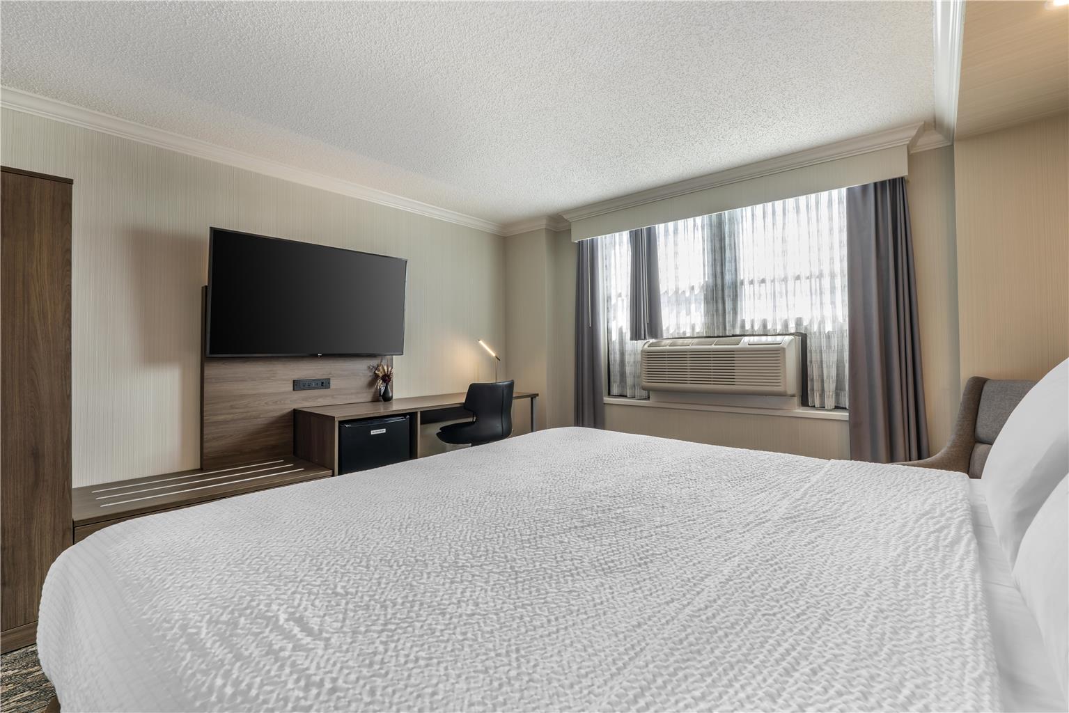 Фото Best Western Plus Carlton Plaza