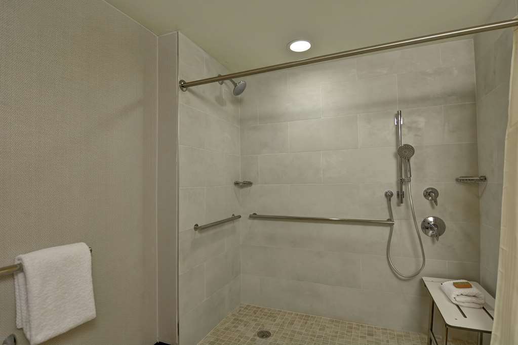 Фото DoubleTree by Hilton Hotel Baton Rouge