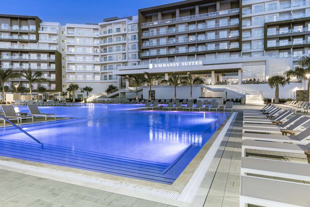 Фото Embassy Suites by Hilton Aruba Resort