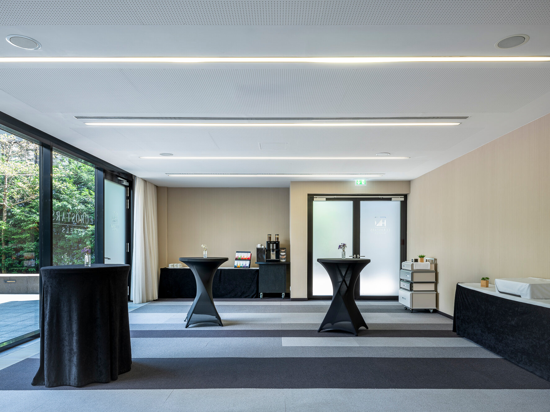 Фото Eurostars Book Hotel