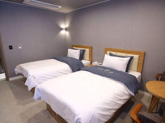 Фото Hotel Ggulzam