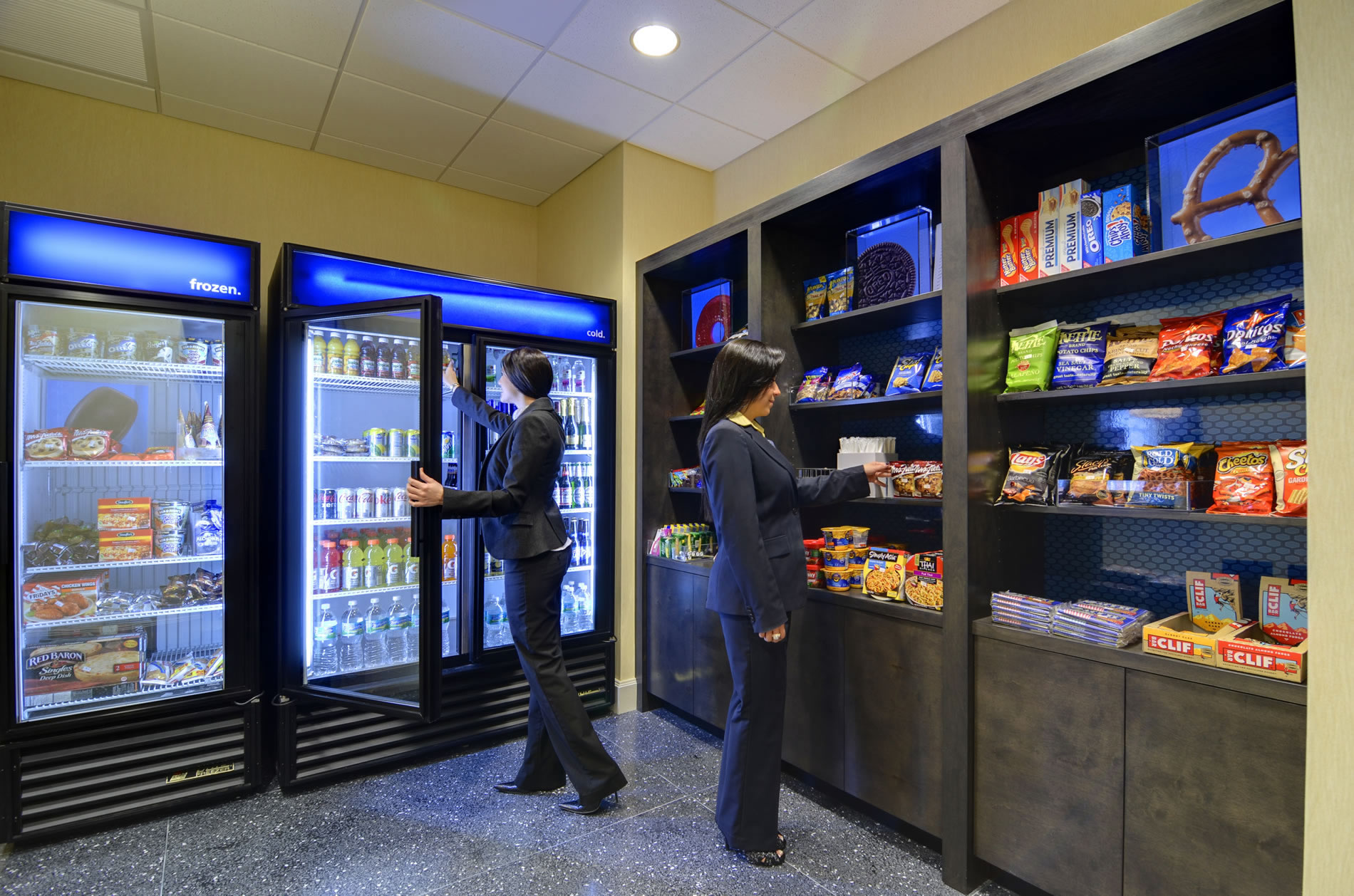 Фото Hampton Inn & Suites Miami/Brickell-Downtown, Fl