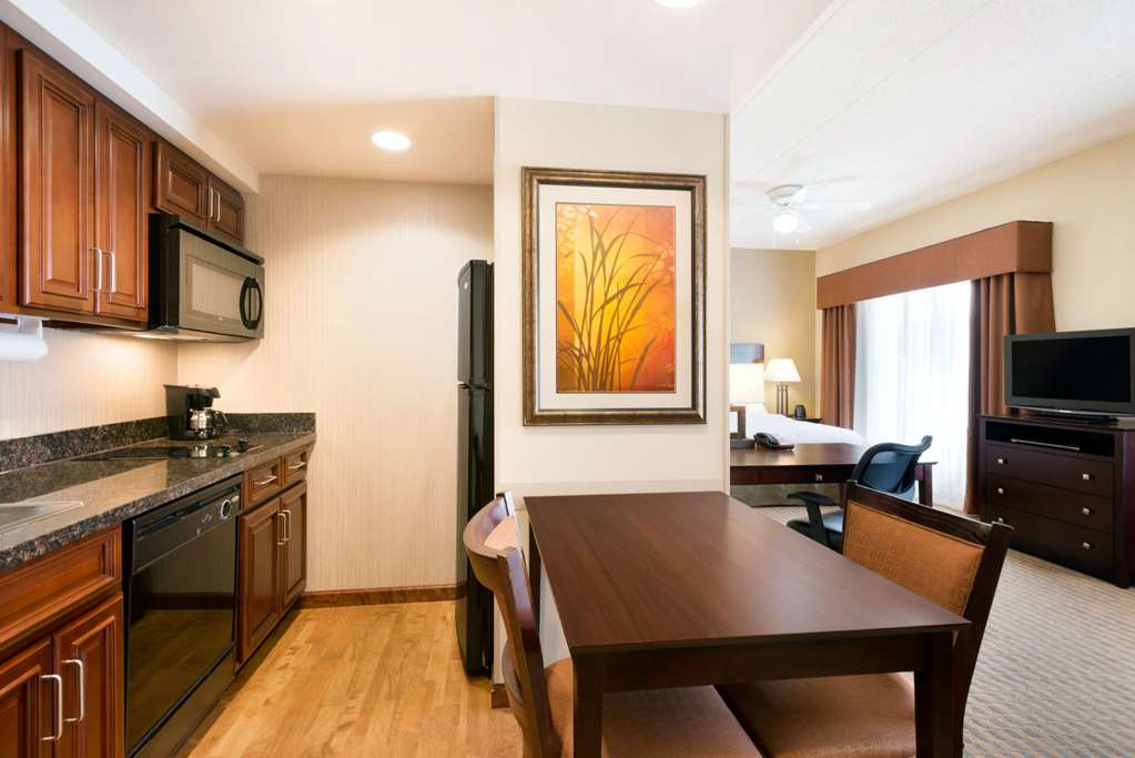 Фото Homewood Suites by Hilton Minneapolis/St. Paul-New Brighton