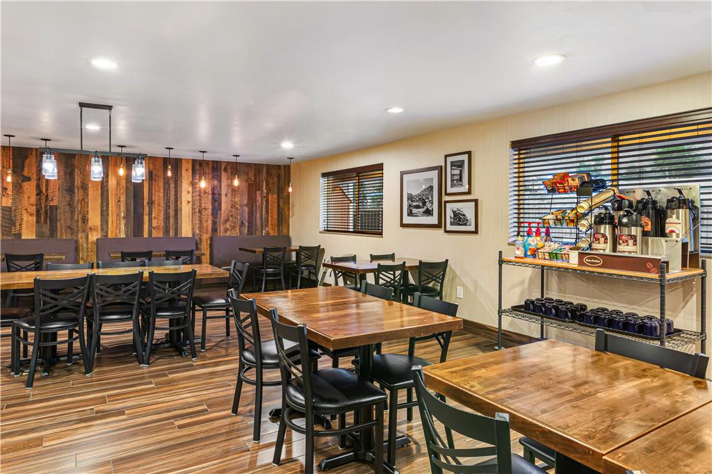 Фото Best Western Hi-desert Inn