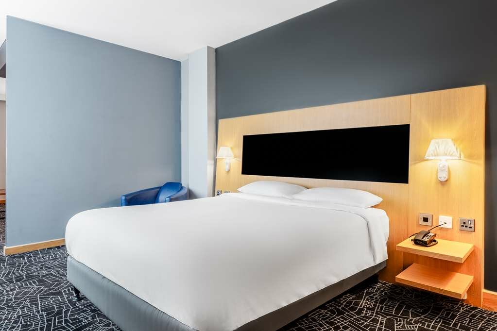 Фото Park Inn by Radisson Peterborough