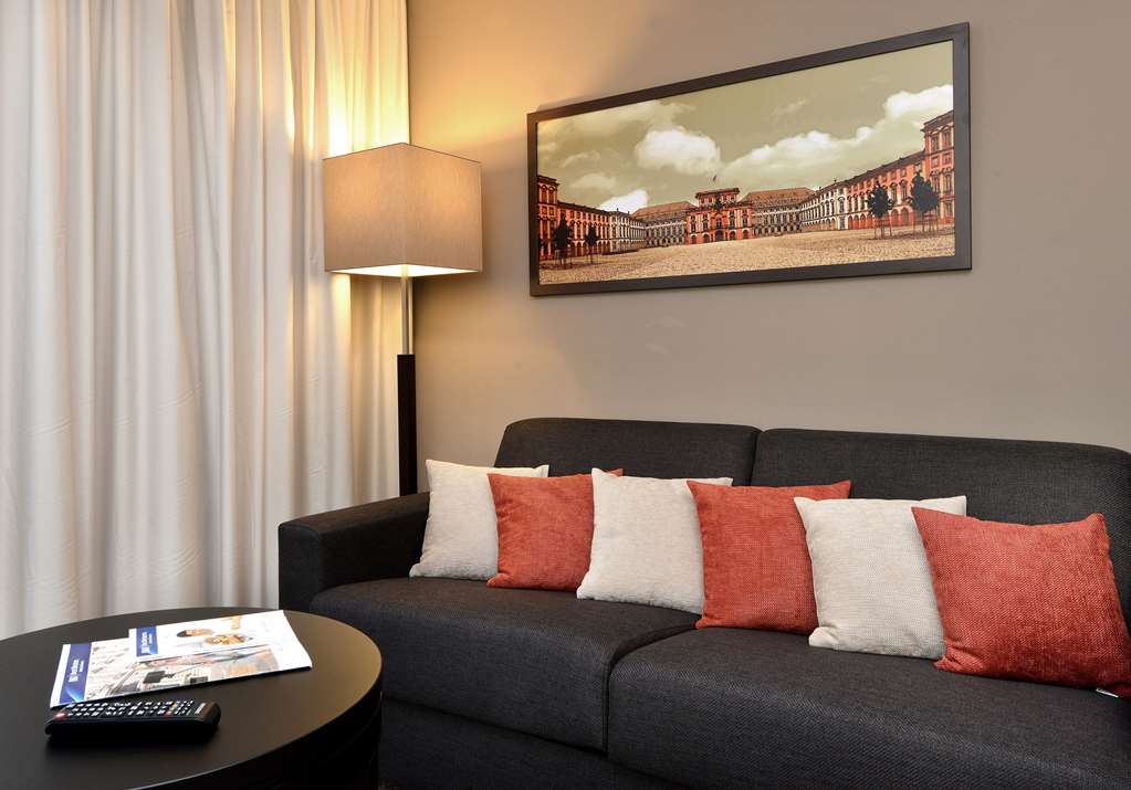 Фото Best Western Plus Delta Park Hotel