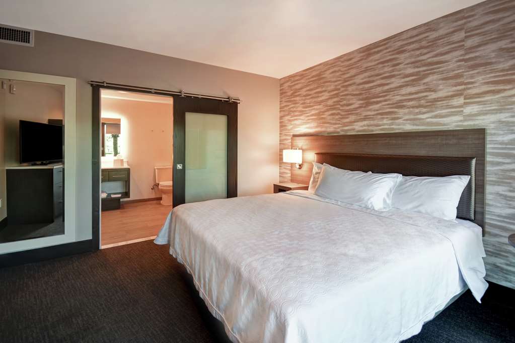 Фото Home2 Suites by Hilton Los Angeles Montebello