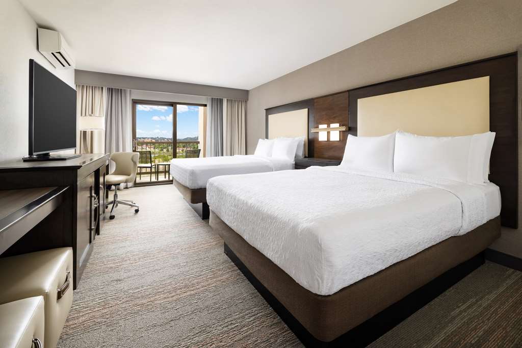 Фото Hampton Inn & Suites Napa