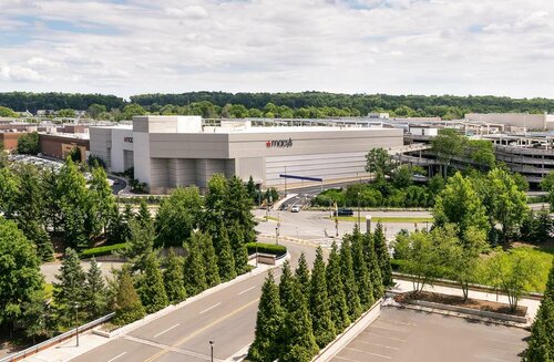Гостиница Hilton Short Hills в Саммите