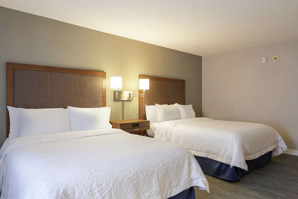 Фото Hampton Inn & Suites Nashville Downtown