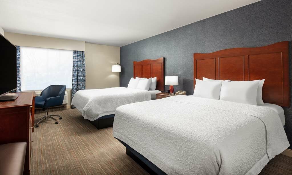 Фото Hampton Inn Medford