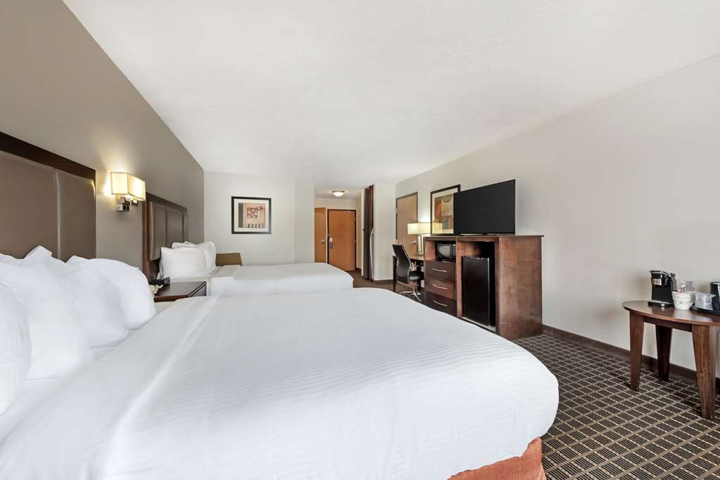 Фото Best Western Plus Eagleridge Inn & Suites