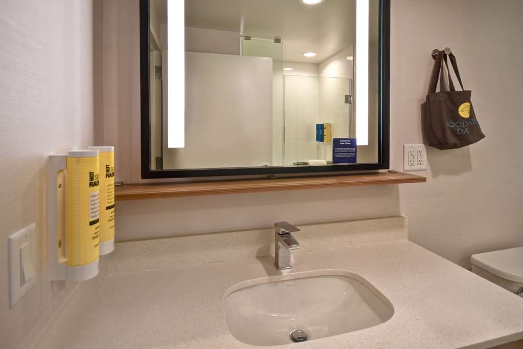 Фото Tru by Hilton Concord