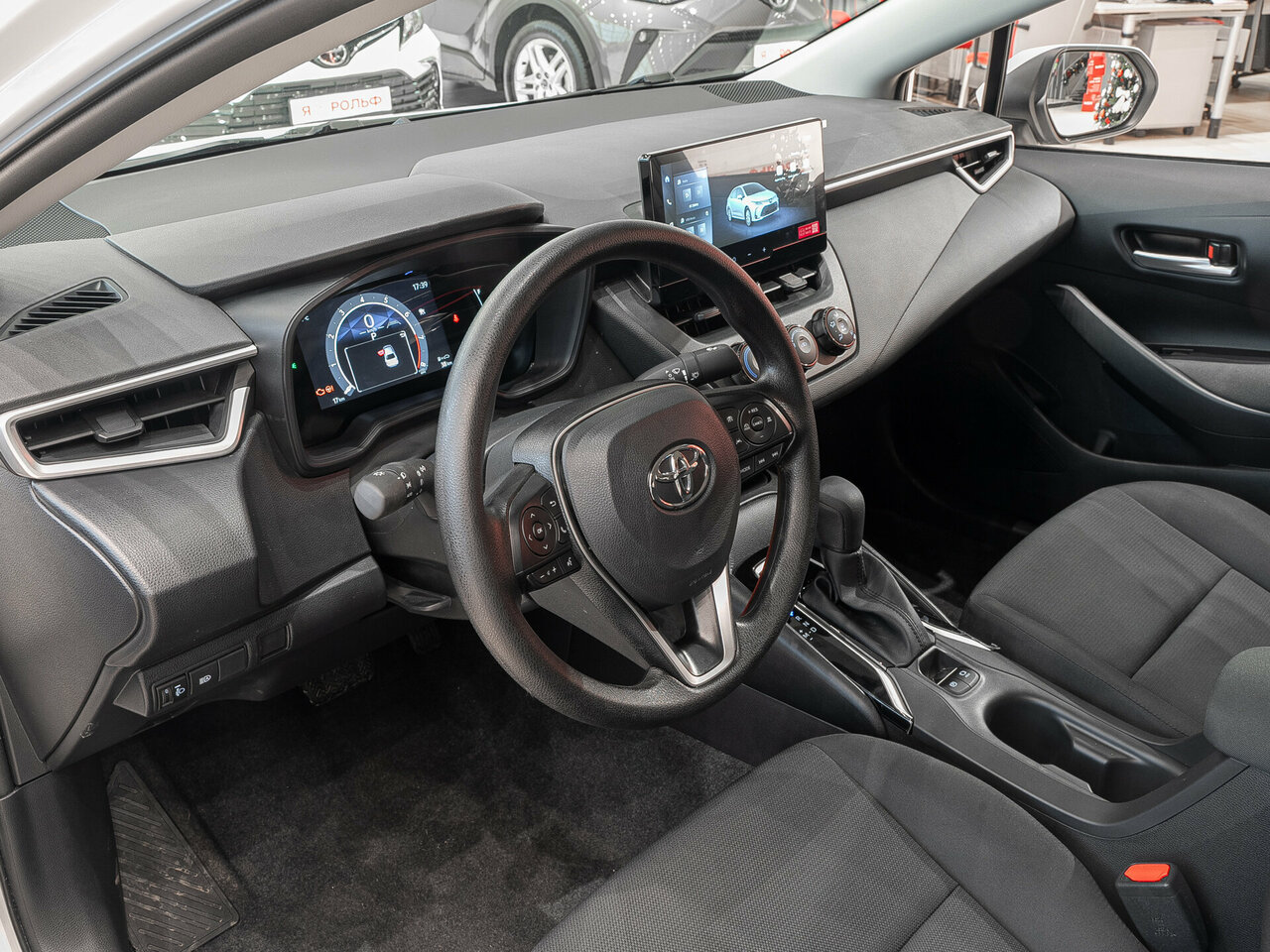 photo Toyota Рольф Центр