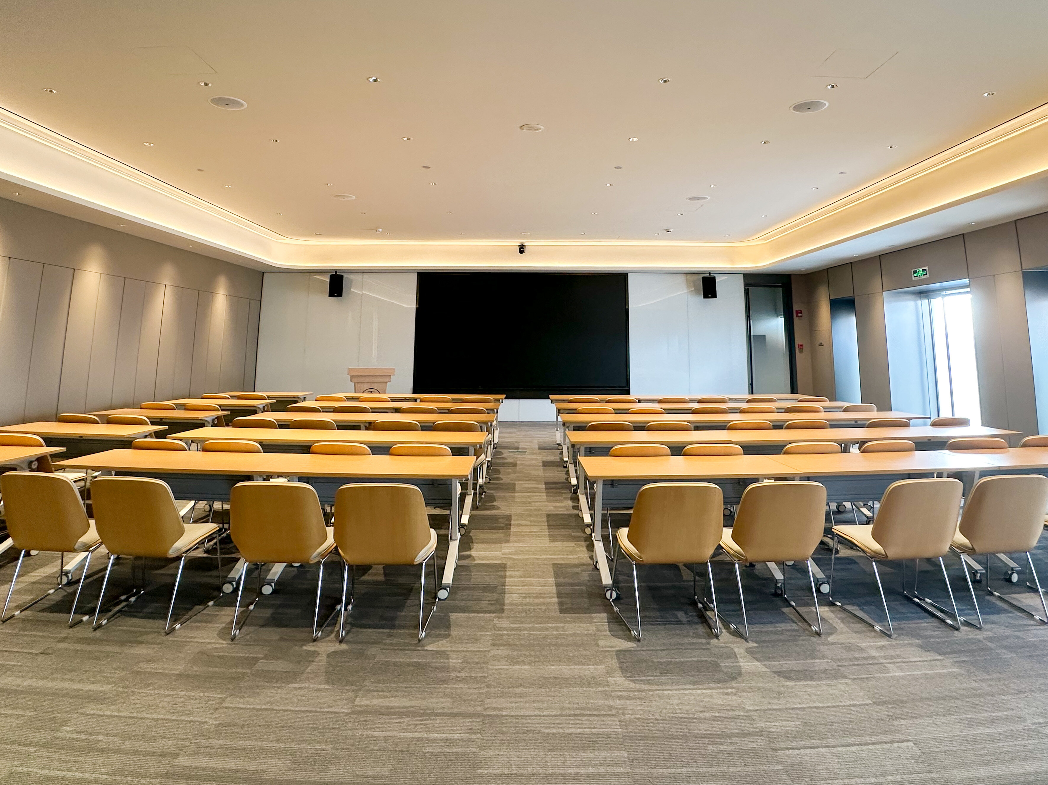 Фото Ji Hotel Guangzhou Tianhe East Railway Station