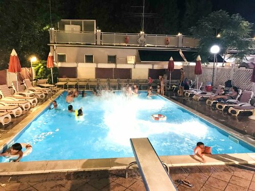 Гостиница Hotel Due Mari в Римини